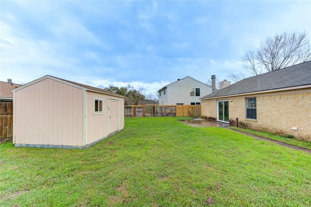 Photo of 15926 N Bend Drive