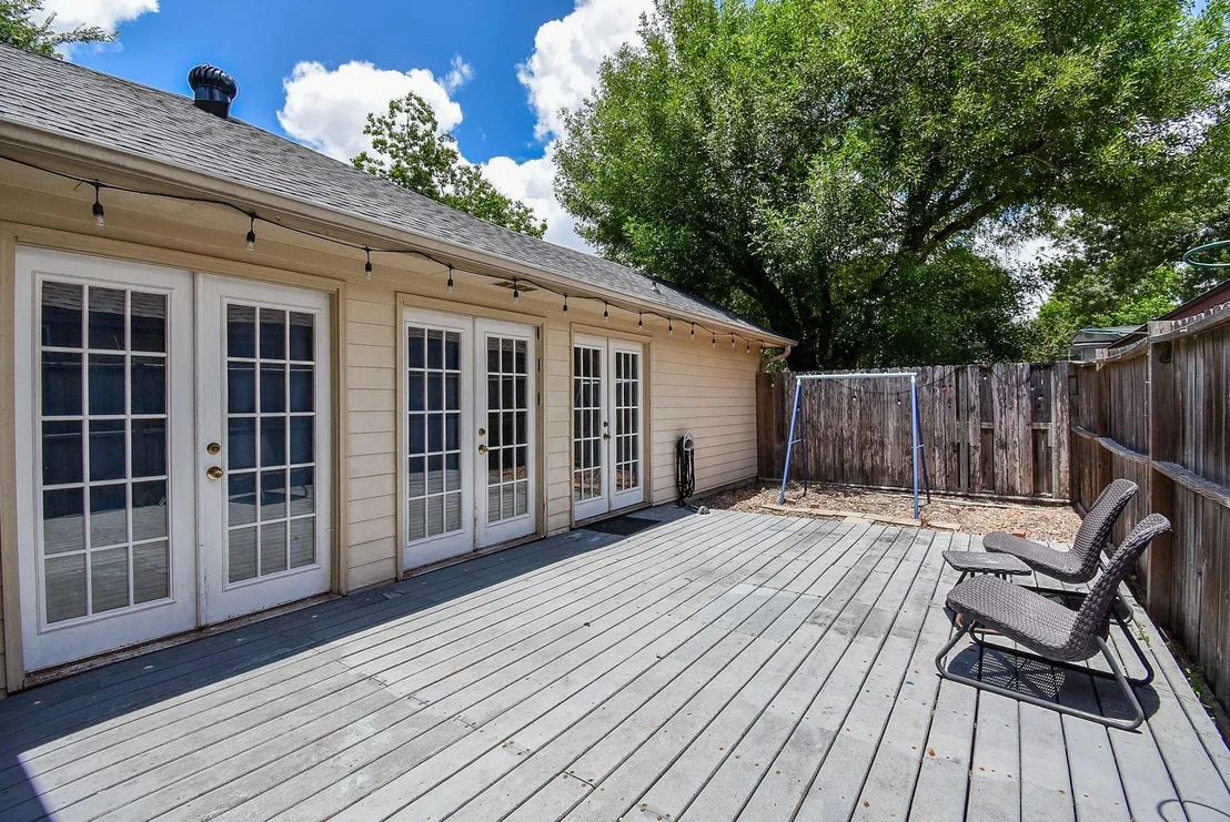 Photo of 20307 Linden Tree Drive