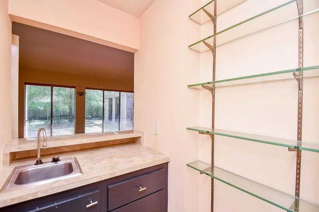 Photo of 10303 Chevy Chase Drive