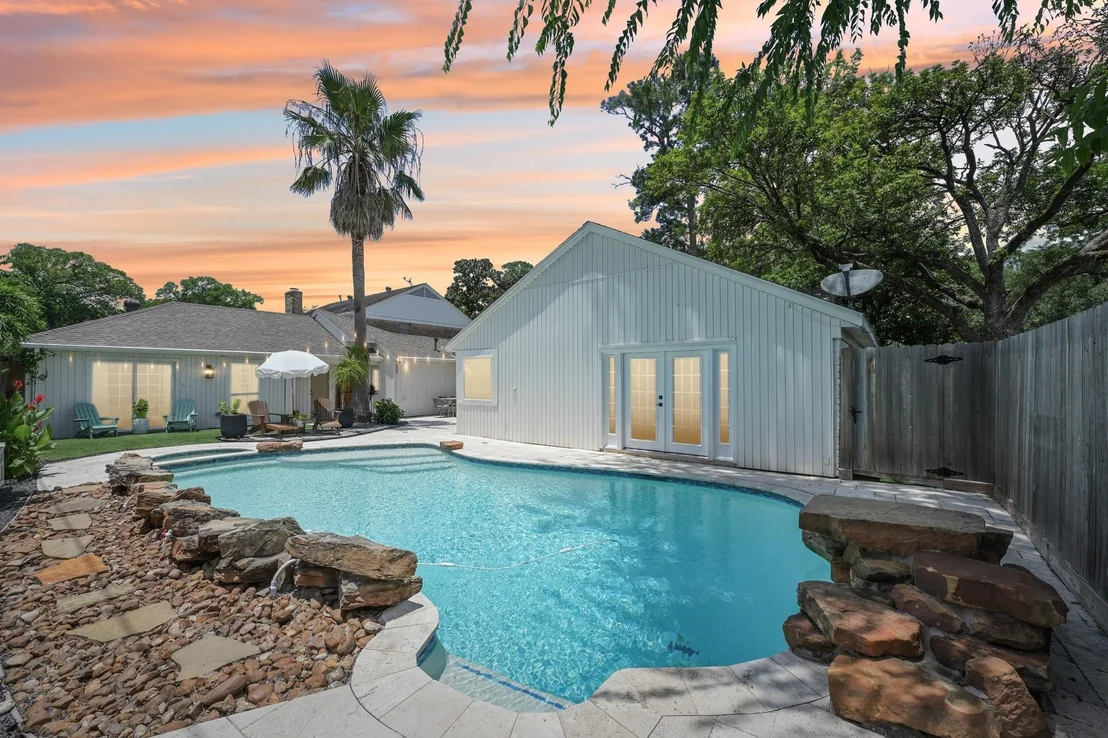 Photo of 14627 Oak Bend Drive