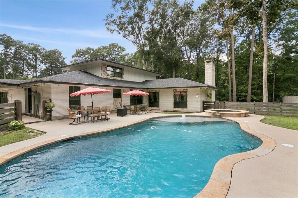 Photo of 1025 Creek Bend
