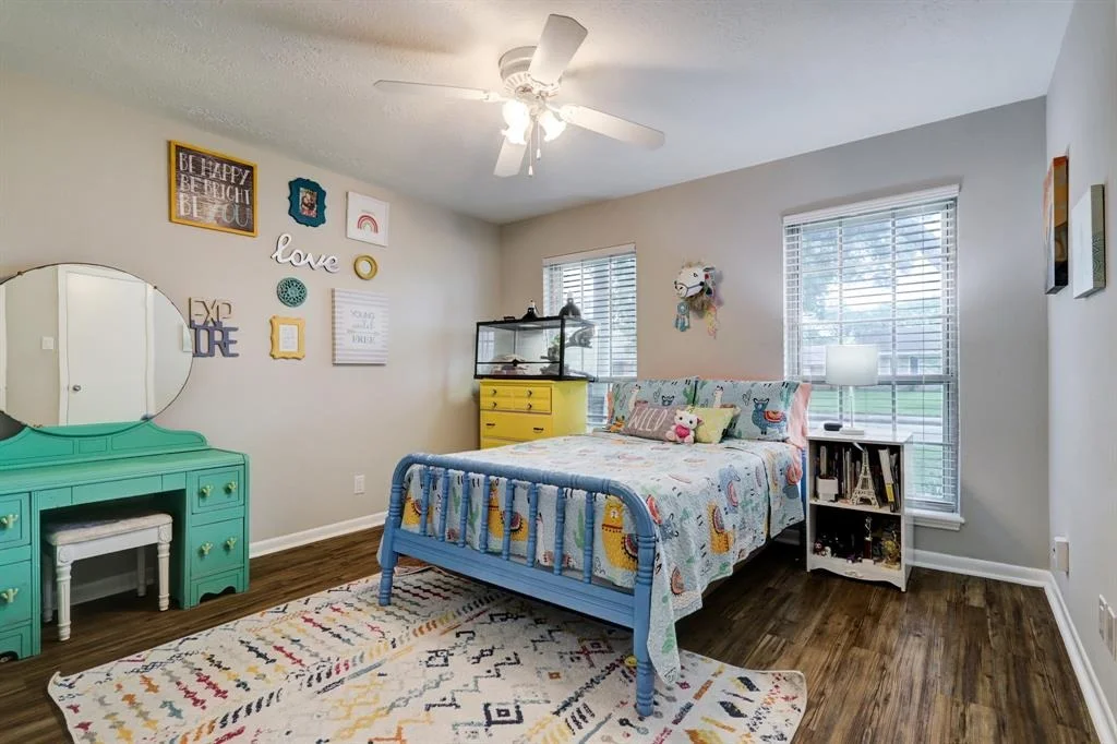 Photo of 8123 Braesview Lane