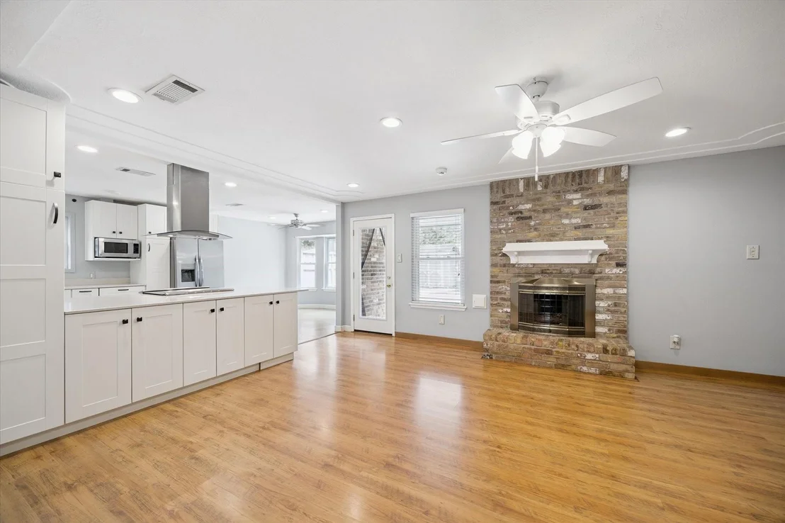 Photo of 2214 Wickburn Drive