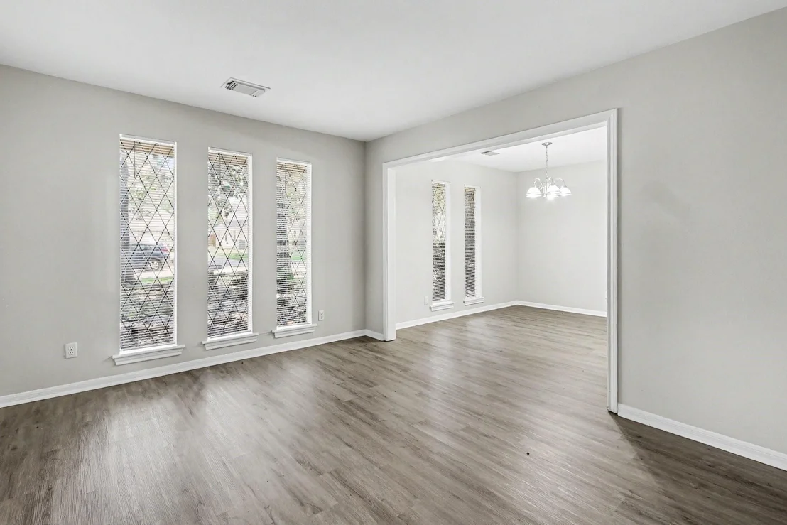 Photo of 5918 Pine Arbor Drive
