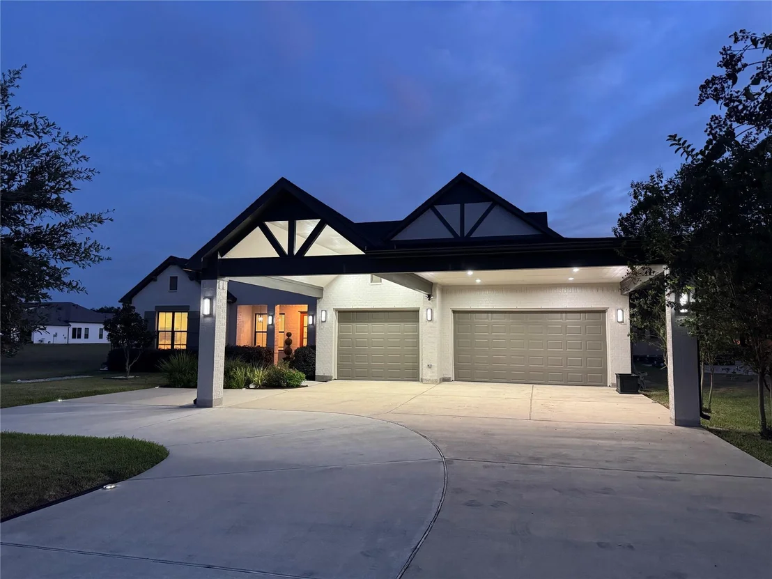 Photo of 11705 Grandview Drive