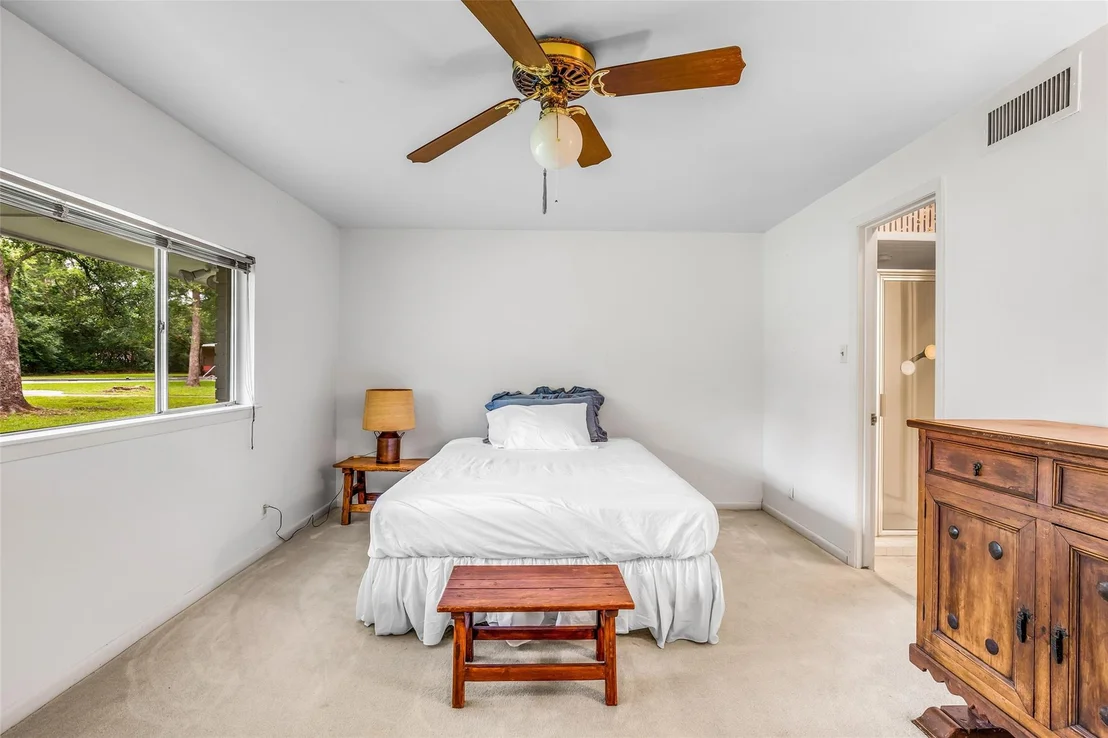 Photo of 11427 Glenora Drive