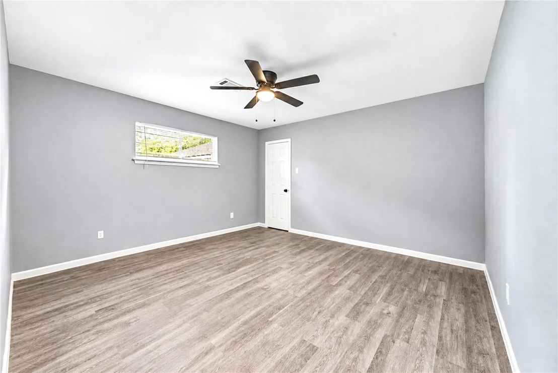 Photo of 910 Cedar Lane