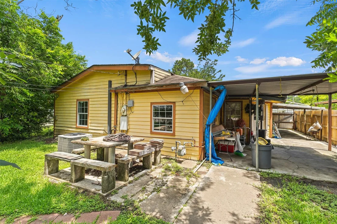 Photo of 211 Crescent Drive