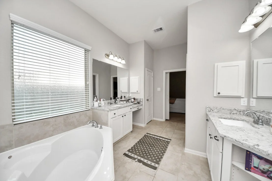 Photo of 23810 Providence Glen Trail