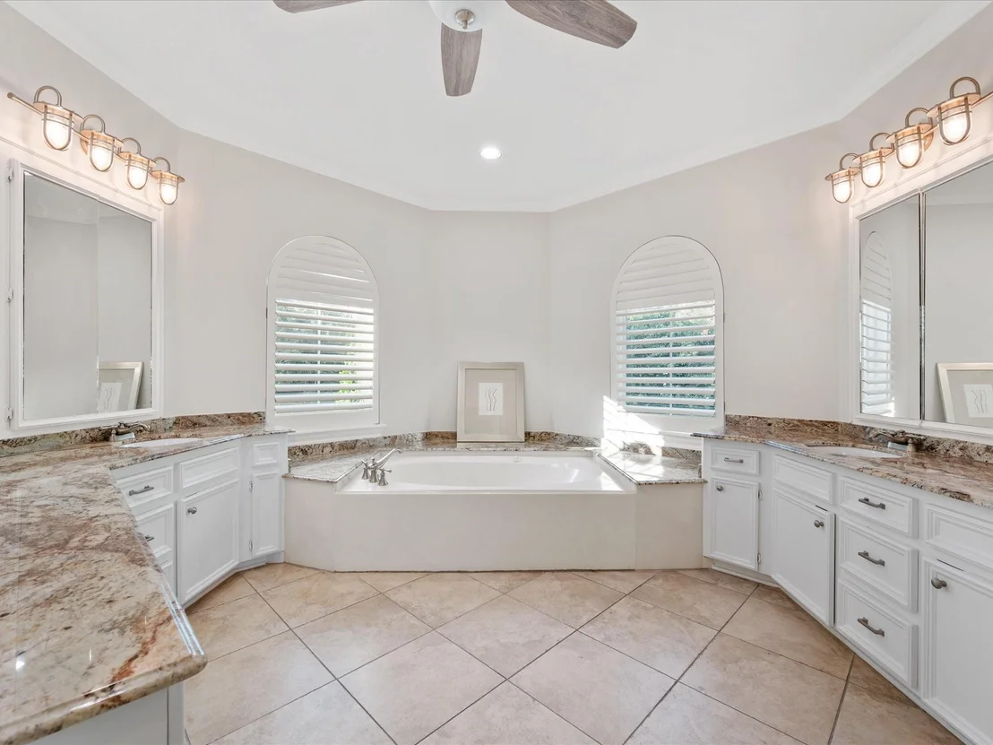 Photo of 993 Sandy Court