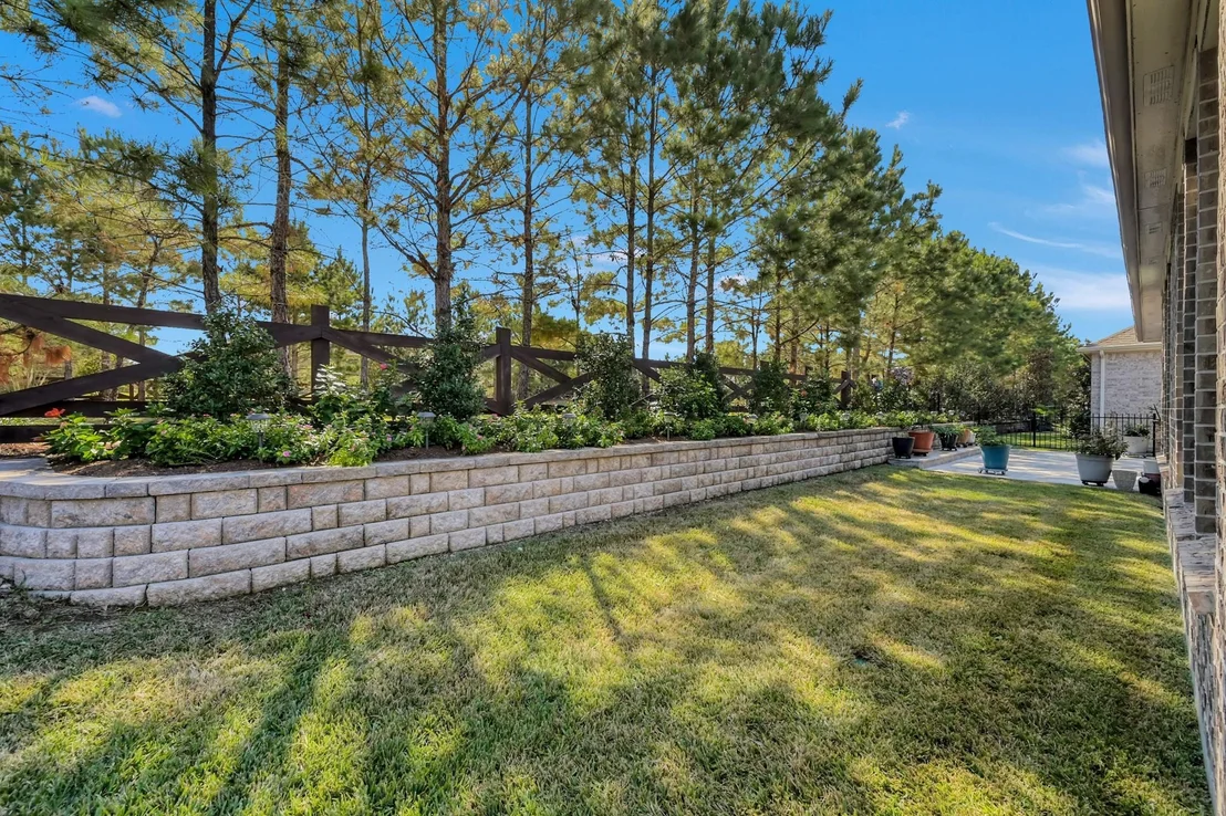 Photo of 233 Appaloosa Court