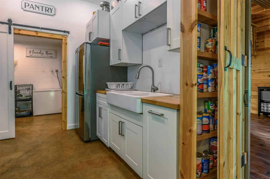 Photo of 240 Private Road 5515