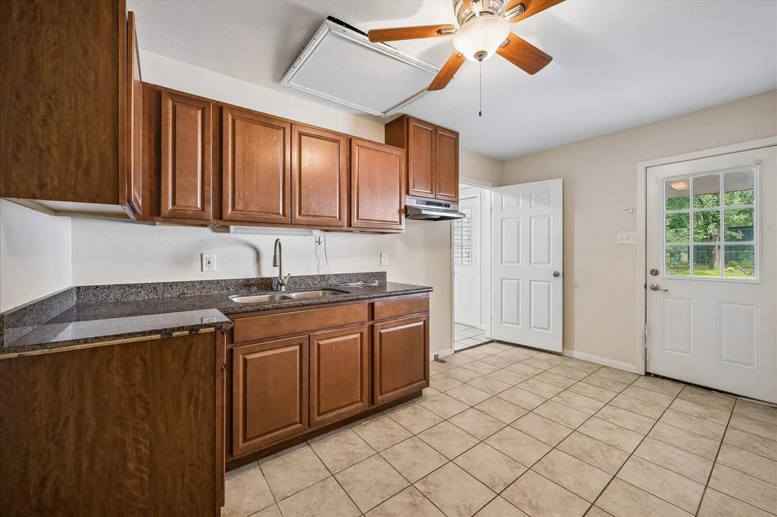 Photo of 17803 Loring Lane