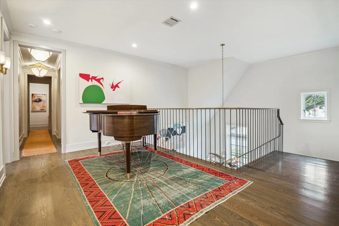 Photo of 2520 Del Monte Drive