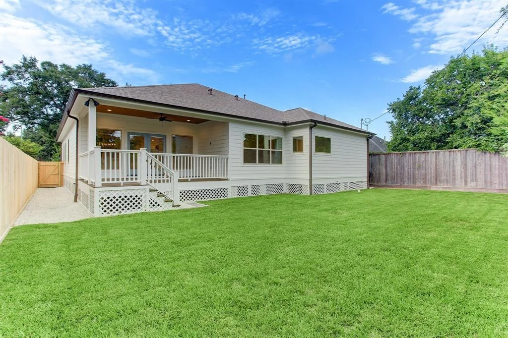 Photo of 1842 Chantilly Lane
