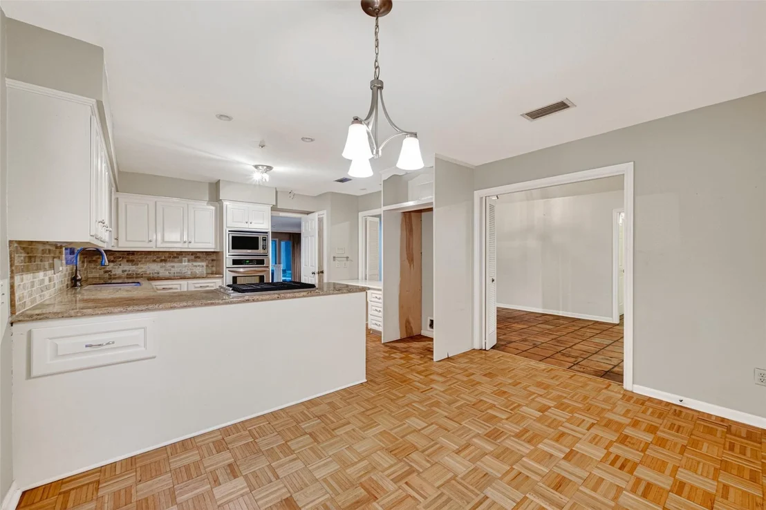 Photo of 618 Longview Drive