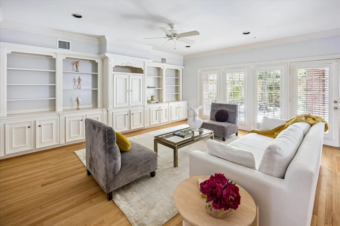 Photo of 1815 Albans Road