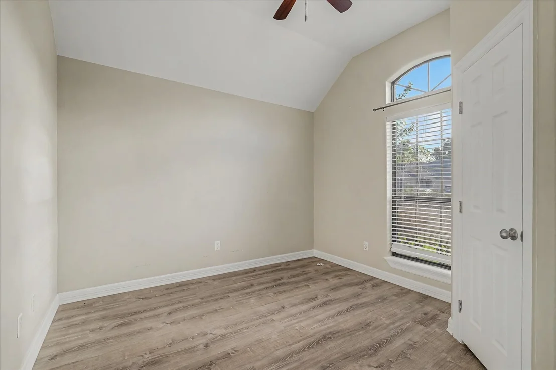 Photo of 1015 Cardinal Drive