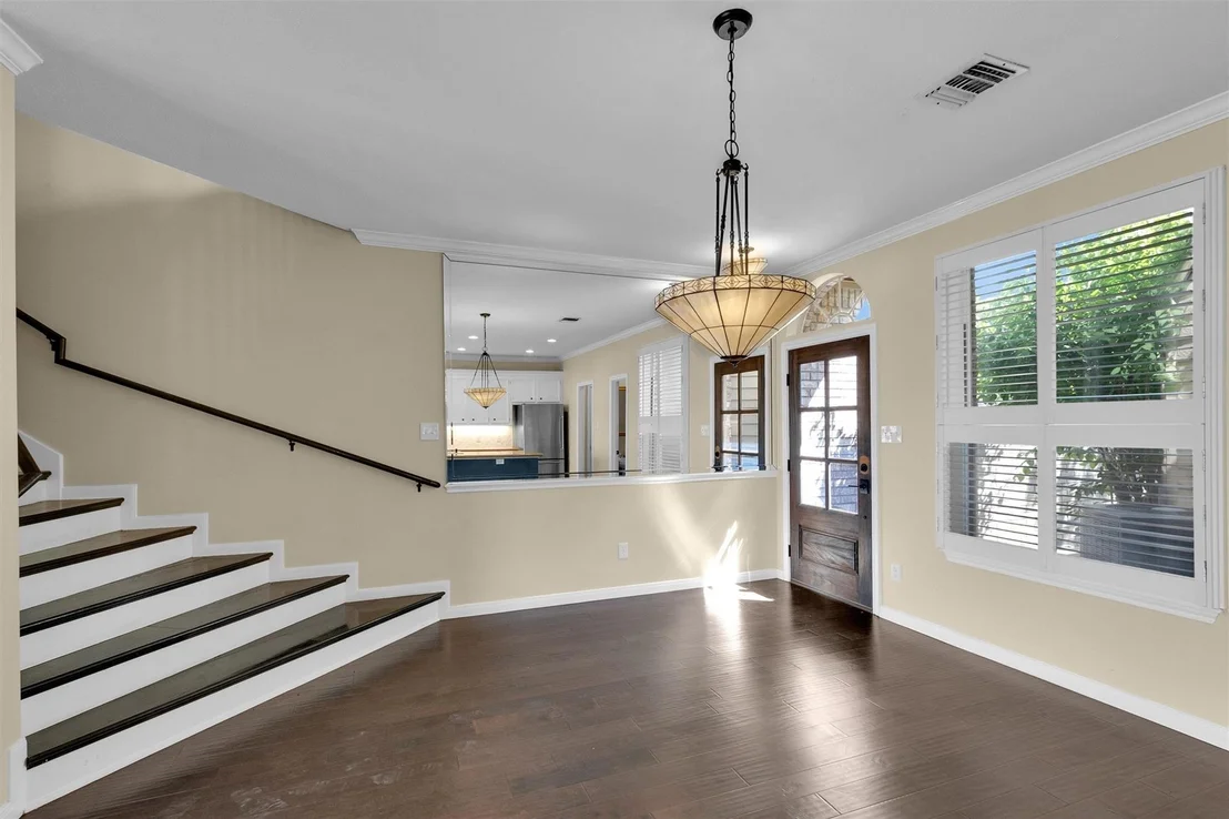 Photo of 1130 Lake View Drive