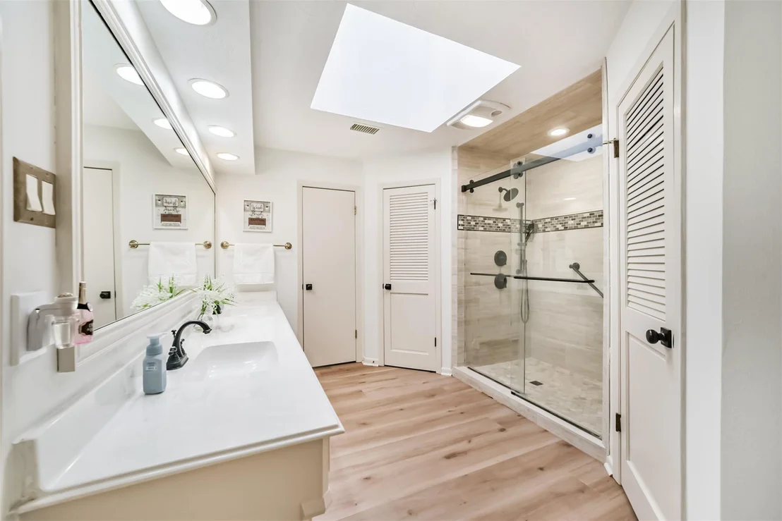 Photo of 7618 Hurst Forest Drive