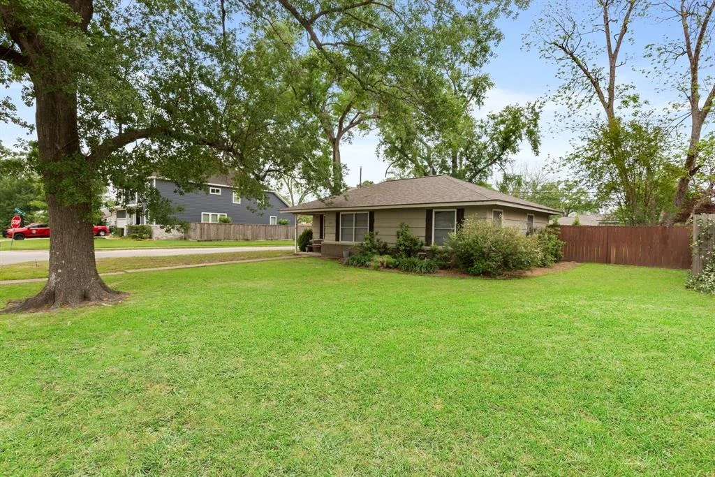 Photo of 2122 Althea Drive