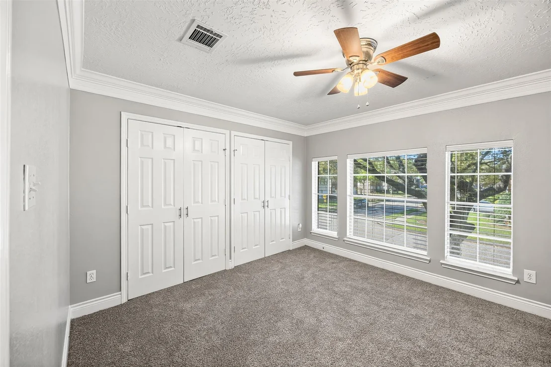 Photo of 6822 Kemper Drive