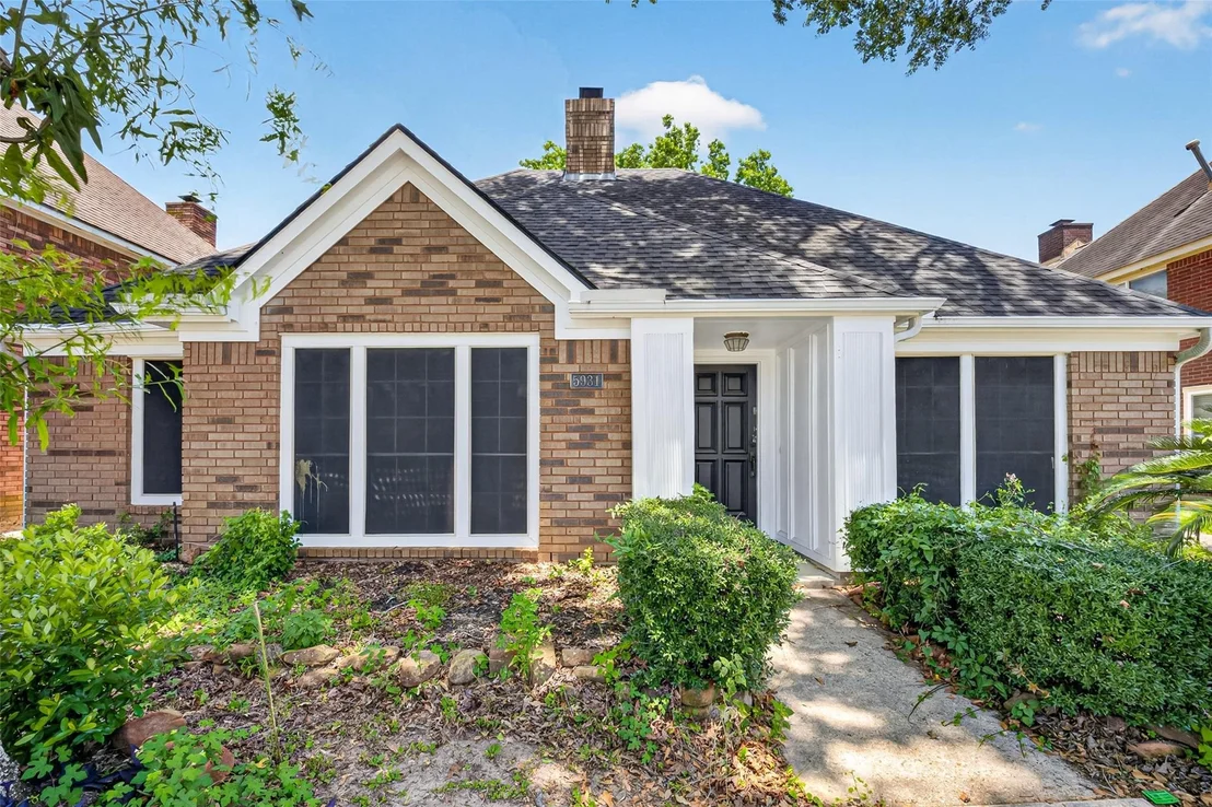 Photo of 5931 Thom Road