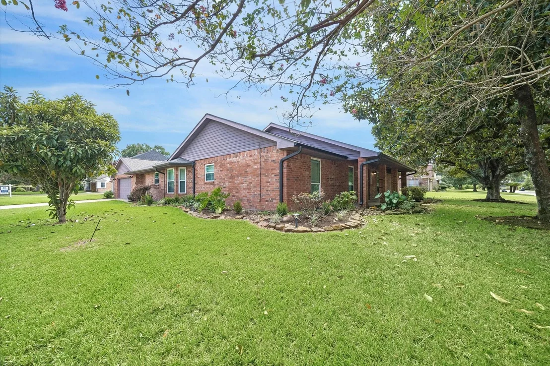 Photo of 19614 Suncove Lane