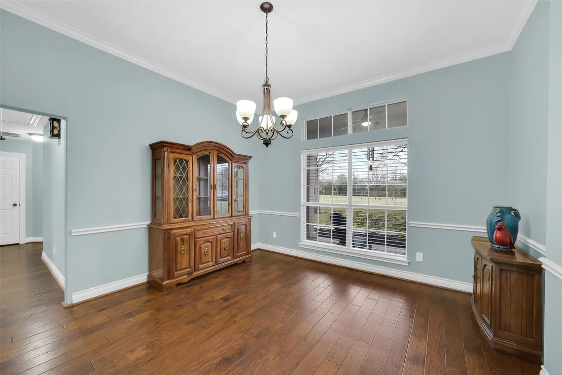 Photo of 19407 Pine Tree Lane