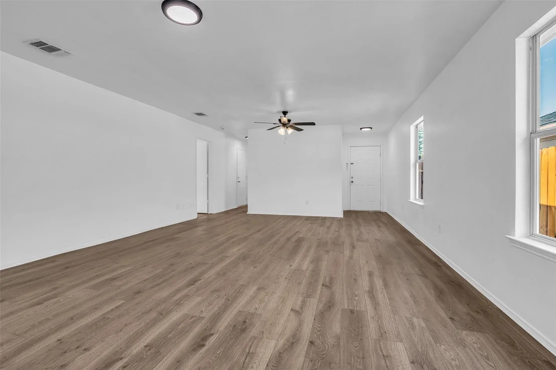 Photo of 5239 Roth Forest Lane