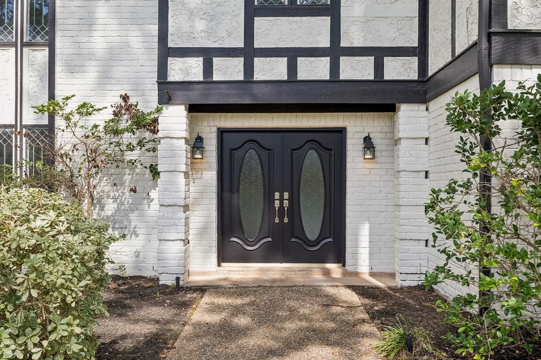 Photo of 9718 Oxted Lane