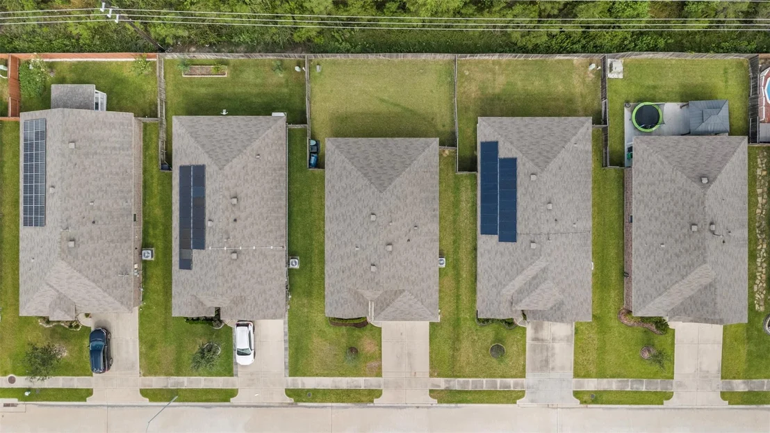 Photo of 6031 Purple Iris Street