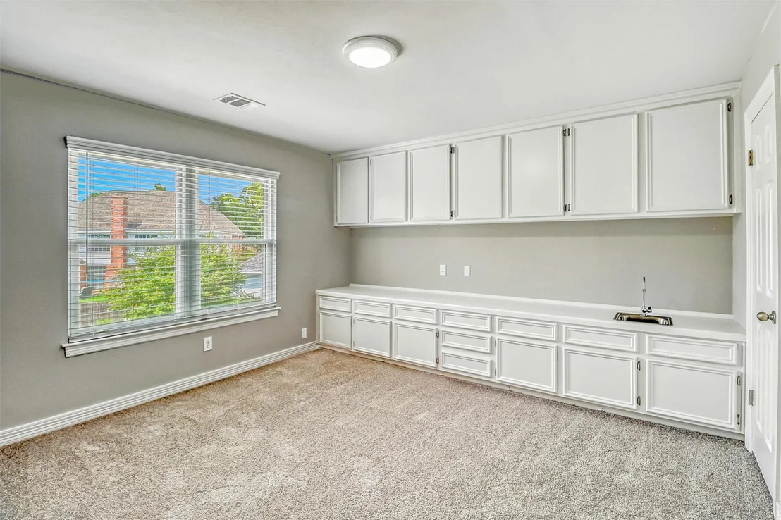 Photo of 24818 Lakebriar Drive