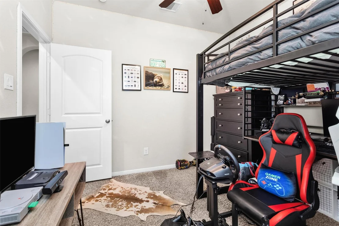 Photo of 9184 White Tail Drive