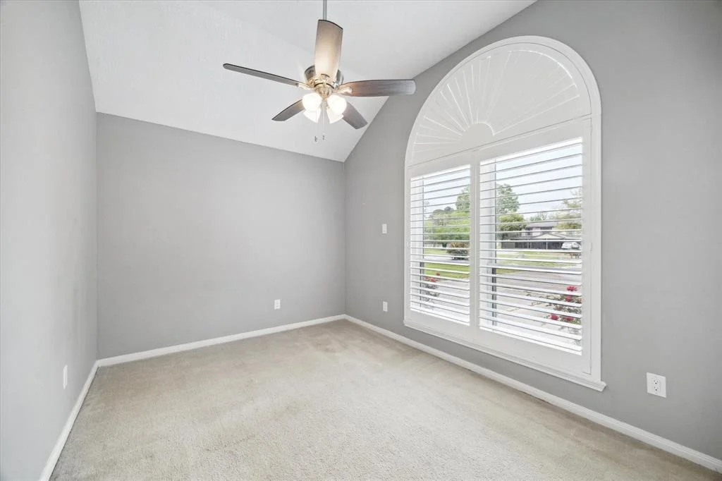 Photo of 1613 Willow View Street