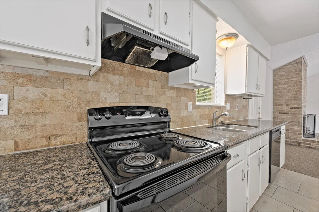 Photo of 11331 Rousseau Drive