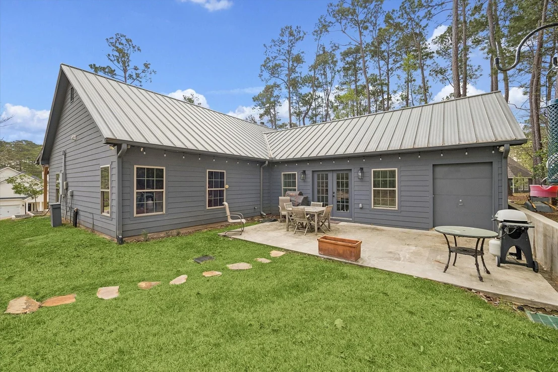 Photo of 90 Twinstone Circle