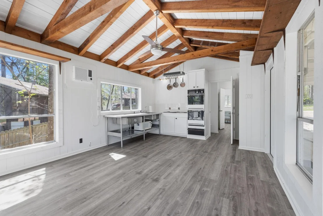 Photo of 400 Driftwood Drive