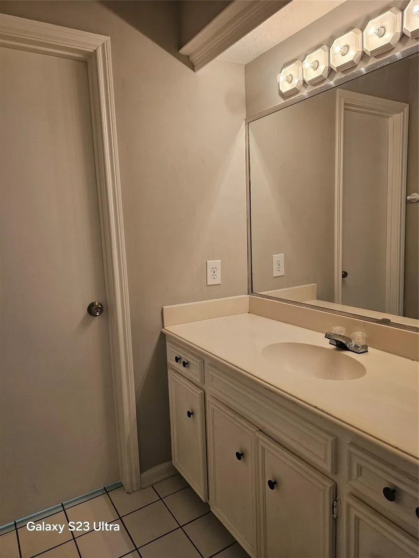 Photo of 6715 La Puente