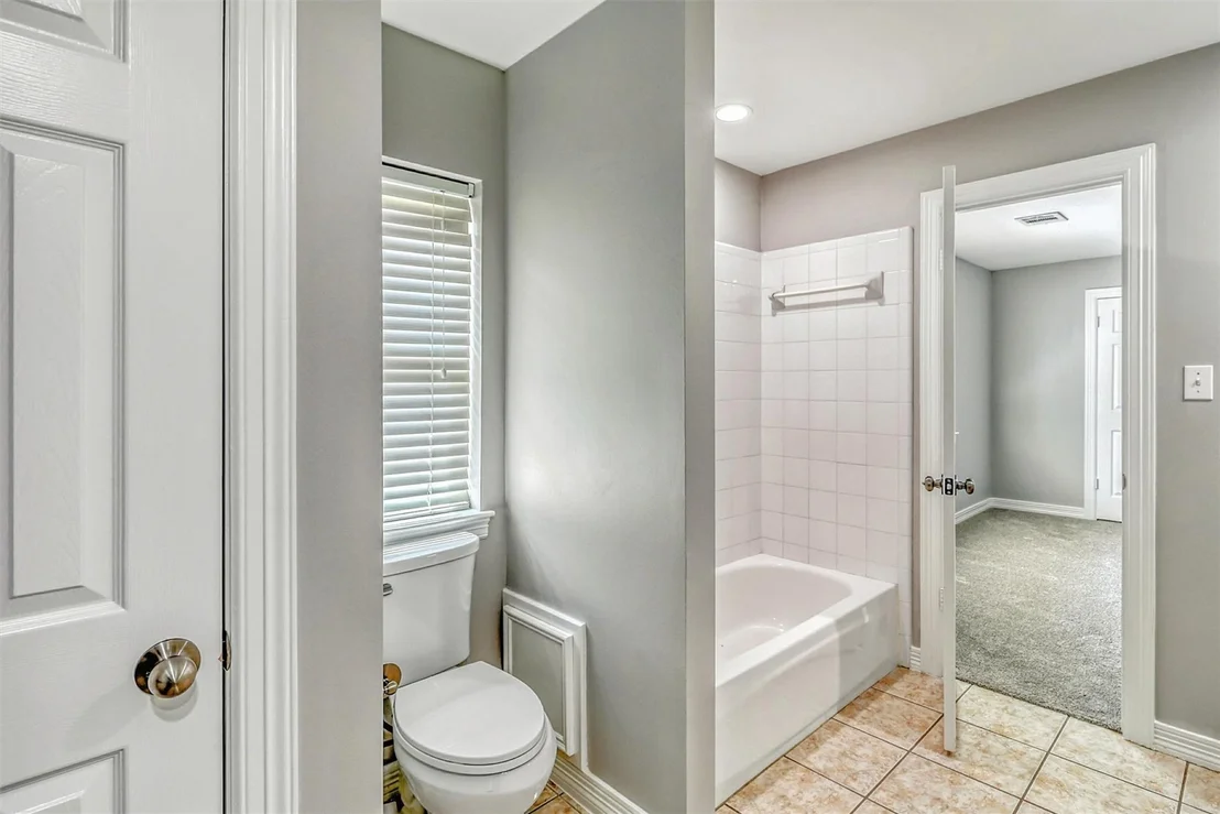 Photo of 24818 Lakebriar Drive