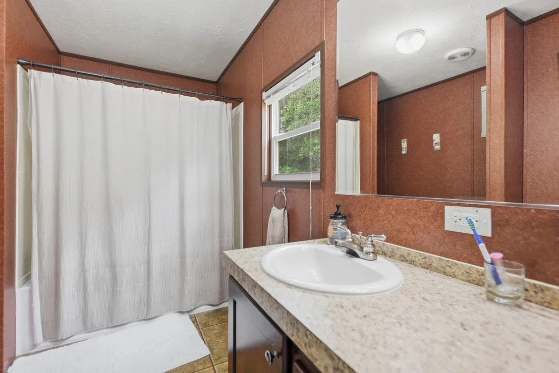 Photo of 1182 Oak Crest Drive