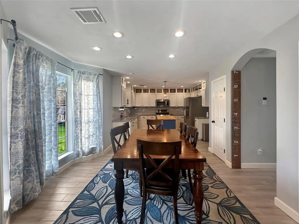 Photo of 23935 Scrivener Lane