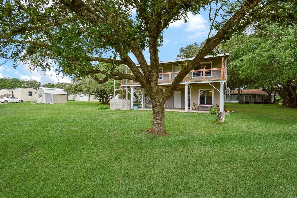 Photo of 1551 Bayview Drive