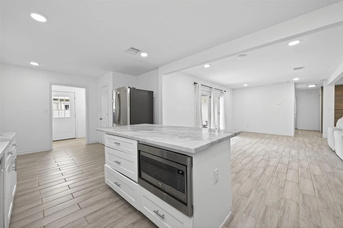 Photo of 11107 Cedarhurst Drive