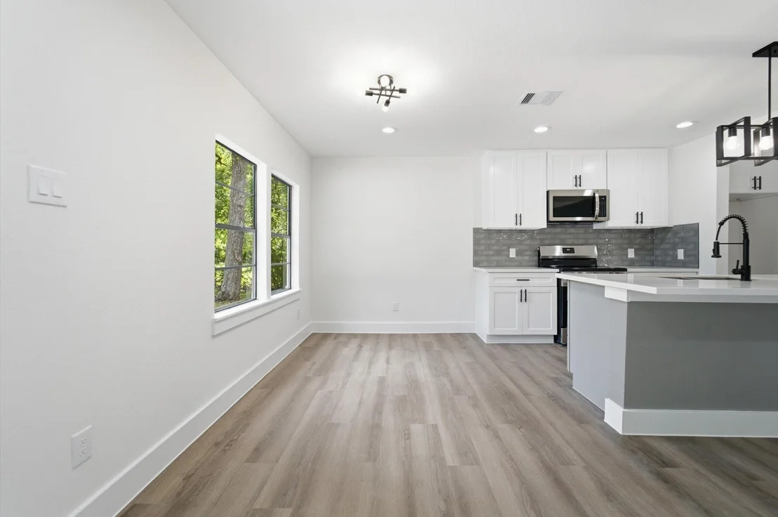 Photo of 5123 Willow Glen Drive