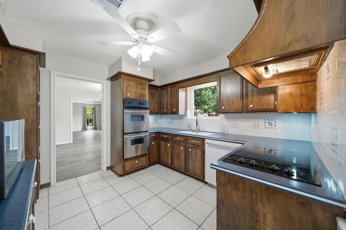 Photo of 626 Magic Oaks Drive