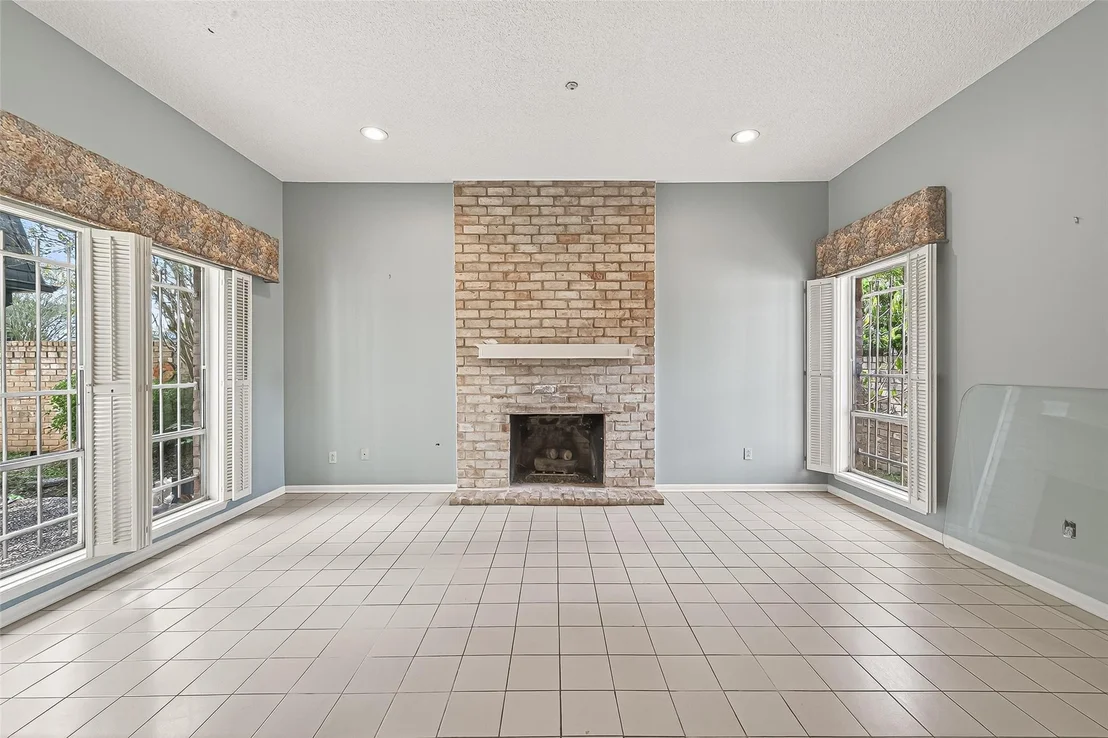 Photo of 16 Tiffany Square