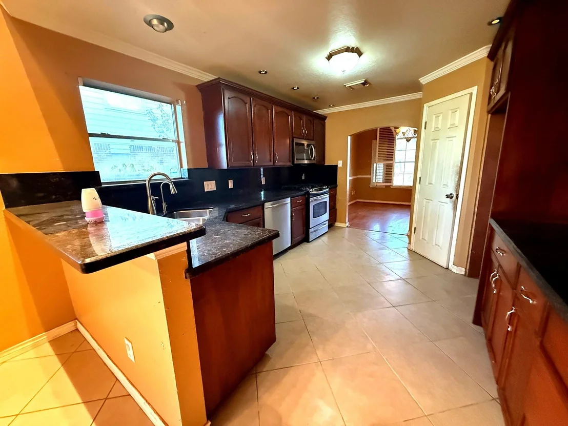 Photo of 914 Chase Creek Circle
