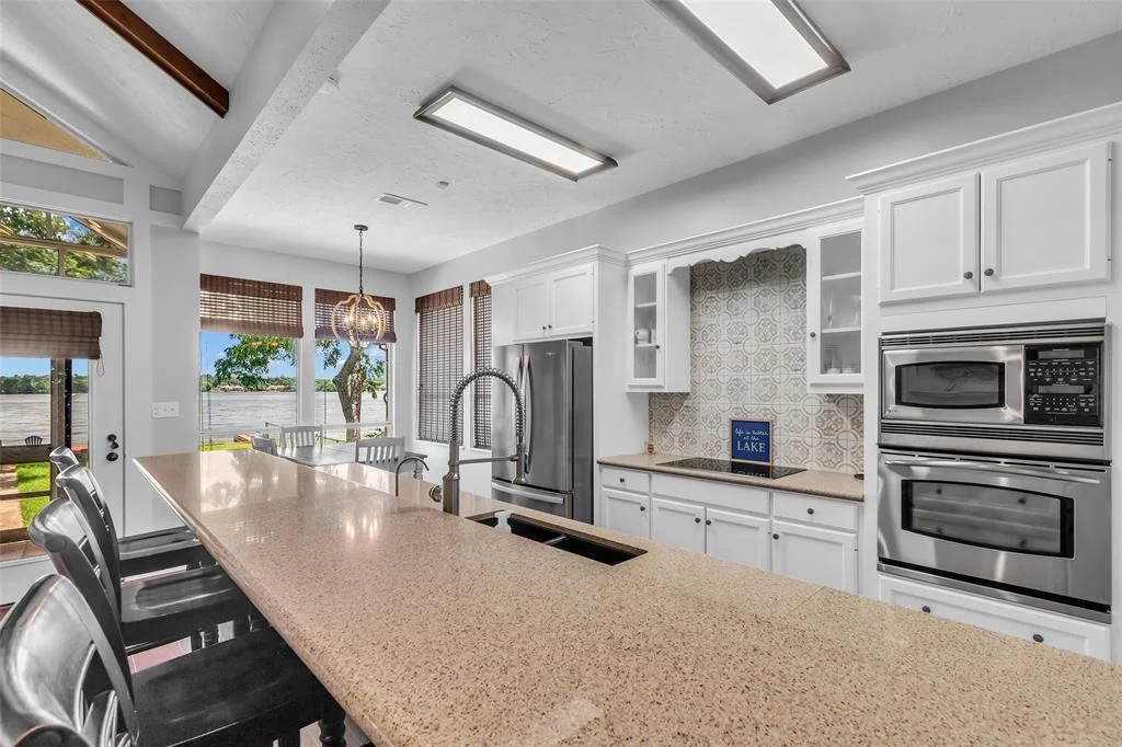 Photo of 923 Paradise Lane