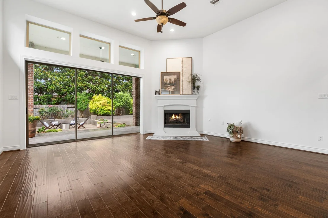 Photo of 915 Holly Chapple Drive